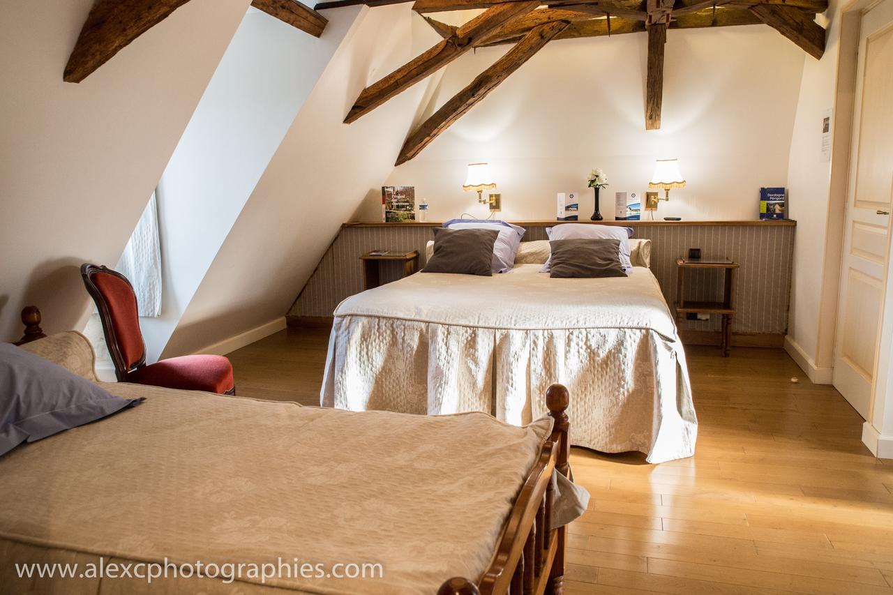 Bed and Breakfast Domaine De La Rocque Liorac-sur-Louyre Екстер'єр фото